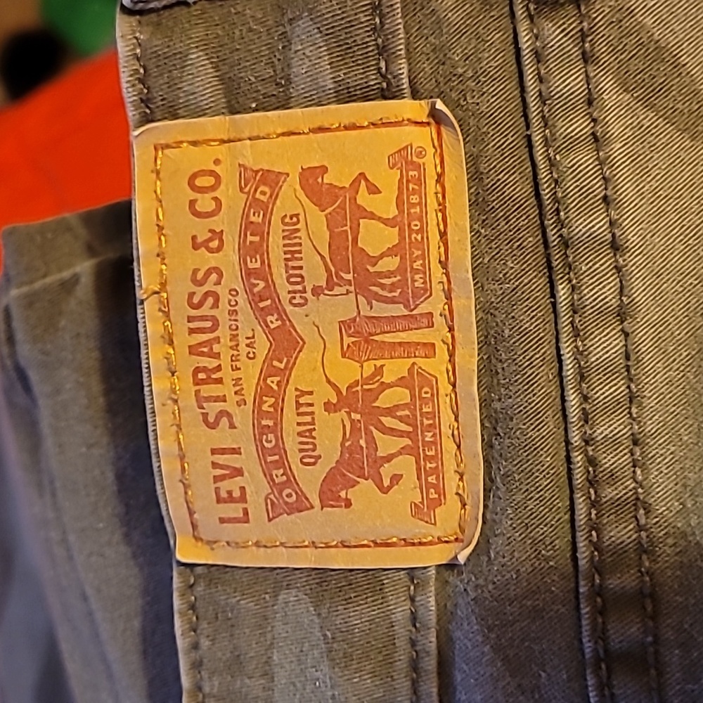 Camo Levi's 711 Skinny Jeans - Picture 3 of 4